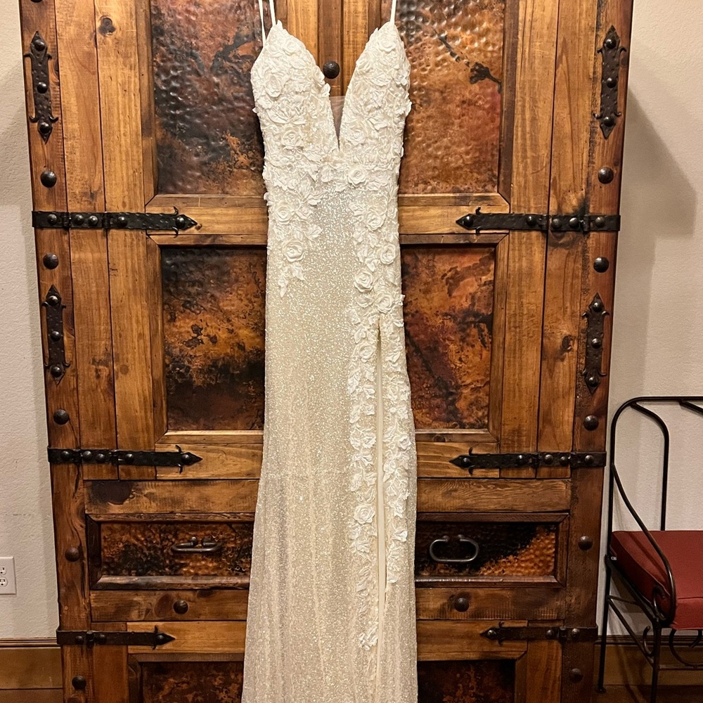 Elegant Cream Floral Gown